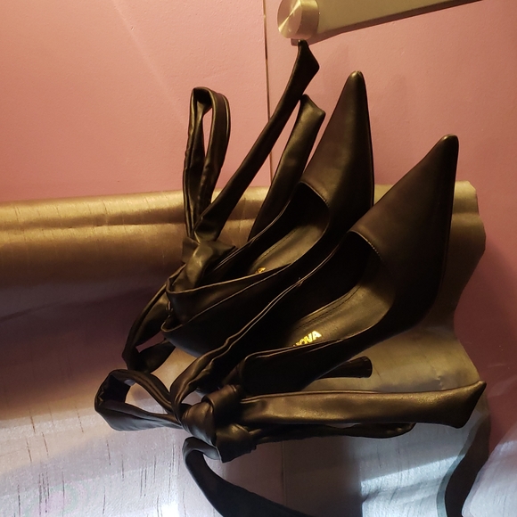 Fashion Nova lace up heels - Picture 3 of 8